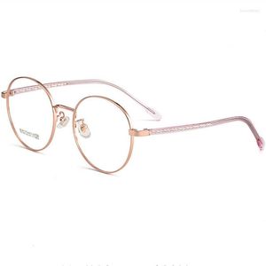 Óculos de sol Quadrões de titânio Liga do espetáculo Frame de óculos frescos e chiques da personalidade feminina Miopia da moda da moda