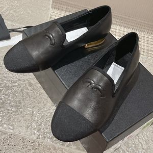 23SS damskie damskie buty sukienki o niskim obcasie poślizg na sandałach designer retro balet baletowy