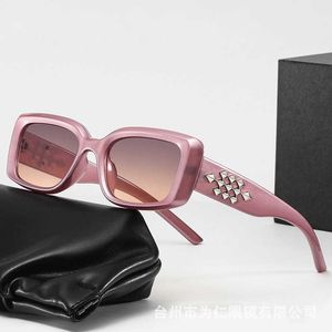 Okulary przeciwsłoneczne ramy fajne ins żeńskie okrągłe Internet celebrytka hip-hopowe okulary przeciwsłoneczne bungee skocz