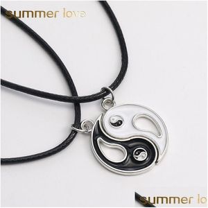 Collane con ciondolo New Black White Coppia pendenti con catena a corda per donna Uomo Splice Gossip Tai Chi Yin Yang Natale regalo di San Valentino D Dhj78