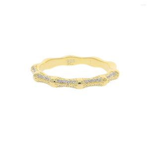 Кластерные кольца прибыли золотой цветовой сток кольцо пальца с CZ, вымощенным для женщин 925 серебряный серебряный серебряный бамбук