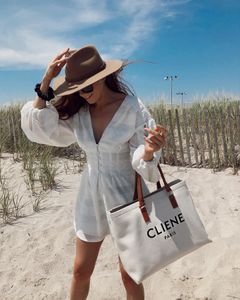 Torba na ramię designer mody luksusowy płócienna torba nylonowa torba na ramię w torbie podróżnym koszyk zwyczajny torba na plażę 240401