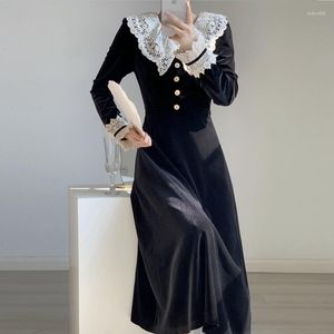 Casual Dresses Romantic French Elegant Long-Sleeve Hepburn Style Balck For Women Lace Doll Collar Velvet Evening Dress Vestidos Fiesta