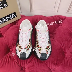 2023 New Top Top Luxury Designer Women Fashion Sneakers Lace Up Up Popular plana casual Men Spring Autumn Shoes Walking White