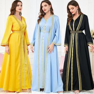 Casual Dresses Elegant bestickt Frühling Sommer Muslim Lange Party Damen Kleid Zwei Stücke Abaya Set 2023 Abend V-Ausschnitt Gürtel