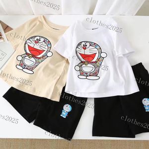 2023 Nya lyxdesignerkläder sätter barn T-shirt Monogrammed Shortst Fashion British Fashion Brand Summer Childrens Treasures Girls Cotton Two Piece Tops