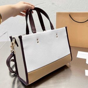 shopping bags Totes Hot Tote Bag Leather Luxurys Handbag Designer Bag Womens Fashion Classic Crossbody Pouch Large Capacity Shopper Bags Lady Purse