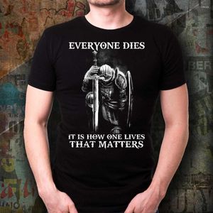 Camisetas masculinas Cavaleiro Cavaleiro Templário Camiseta guerreira para homens luta de presente para a matéria viva Deus Algodão de verão Design de moda casual