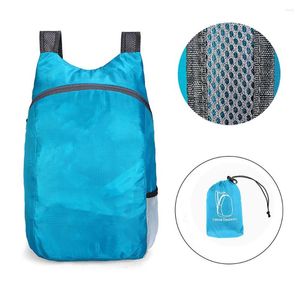 Ryggsäck 20L Lätt vattentät camping Gym Bag Fällbar vandringspolyester ryggsäckar för män Kvinnor utomhusresor