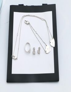 Europe America Fashion Jewelry Sets Men Lady Womens 925 Sterling Silver Graved G Letter Heart Pendant Halsband Armbandörhängen5907175