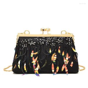 Borse da sera Applique in pizzo Nappa con paillettes Borse eleganti da donna a forma di conchiglia Borsa per telefono in stile cinese Spalla per trucco