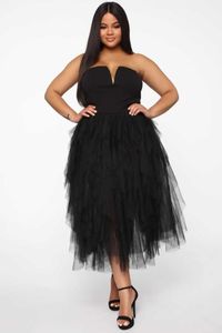 2022 NYA ARRIVAL Fashion Tube Top Net Yarn Halter Elegant klänning ärmlösa damer temperament plus size aftonklänning