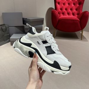 Designer sneakers balencaigaity löpskor mode lyx trippel s sneaker kvinnor män sportsko ny tränare dfxdfsddd