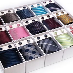 Bow Ties 5pcs Set Gentleman Jacquard Polyester için Hediye Kutusu 8cm Kravat Cep Meydan