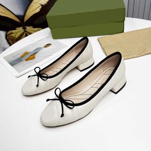 Flat Designer Women Ballet Heel обувь парижский винтажный модный лук шерстяной твид