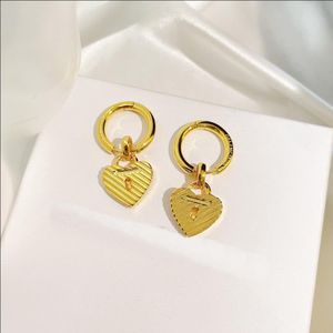 Designer Jewelry Women Dangle love lock Earring studs new Unique Shaped Brand B letters Pendant shinyChandelier Earrings nFD-22HCH