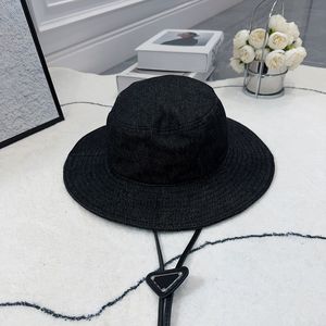 Luxury designer bucket hat denim bucket hat paired with windproof lanyard classic style for men and women is very comfortable very