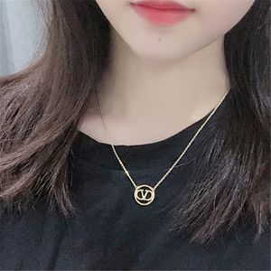 New Luxury Designers 18K Gold Plated Letter V Necklace Bracelet for Women Gift