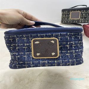 2023-WOMENS Viando Bolsa de Vaso Viajeiro Designer Bolsa Bola Bola Double Zipper Capacidade Capacidade Bolsas de Cosméticas Bolsa Bolsa Bolsa Bolsa