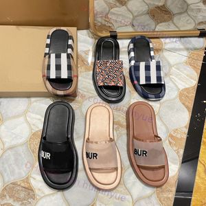 Slifori di marca di design di alta qualità Donne uomini Vintage Controllo Slides Sandali piatti Sandali in gomma Slip-on Slip-On Summer Beach Lady Slivers con scatola con scatola