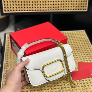 Kadın Çanta Tasarımcı Çantası Moda Bir Omuz Torbası Deri Alfabe Flip Baget Çanta Lüks Zincir Çantası Seyahat Crossbody Bag Çanta Makyaj Çantaları