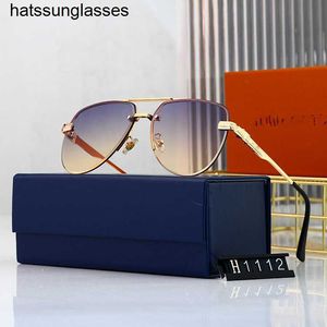 2022 New Printed Women's Sunglasses Cut Edge Toad Mirrors Show Thin UV Resistant Sunglasses Women two for one