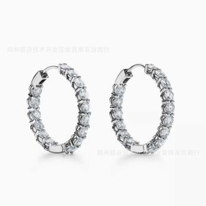 Designermärke S925 Sterling Silver Single Row Diamond Earrings Light Luxury Ear Buckles High Carbon For Women N013