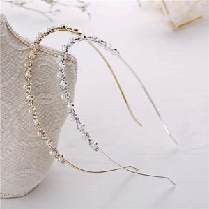 Аксессуары для волос 1pcs Diamond Hairband Женщины дети инкрустаны жемчужные модные оркестр