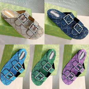 Högkvalitativ lyxig designer sandaler för män kvinnor mode klassiska blommor brokad glider lägenheter läder gummi flip flops botten strandskor loafer 35-47