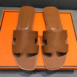 Sandles for Women Designer Slides Sandals pantofole vera piste in pelle cursori sandalie tacco piatto sandierano infrasoli flip alla moda sandale sliponi sandles da donna