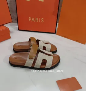 Paris lüks tasarımcı kadın terlik atı yaz 2023 kilit tokası dekorasyon sandaletleri h ayakkabı kadın moda açık ayak parmağı düz gündelik slaytlar chypre