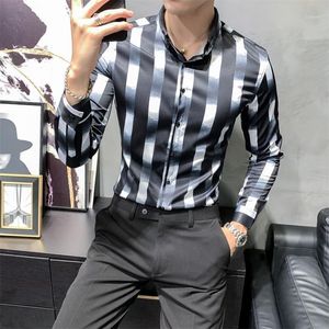 Herrklänningskjortor koreanska män pläd mode 2023 långärmad arbete skjorta alla matchar enkla tryckta bluskläder smal passform tuxedo 3xl