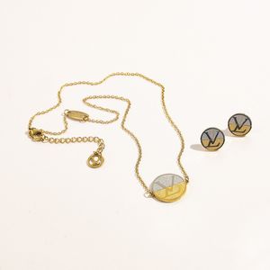 귀걸이 목걸이 보석 세트 고급 여성 Viviene Westwood 목걸이 여성 채널 Titanium Steel Circular In Laid T Zircon 18K 금도 기념일 파티