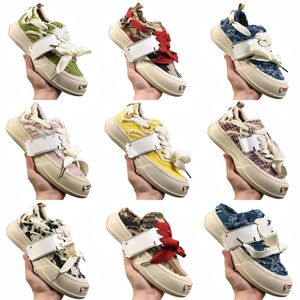 Scarpe da basket open smile scarpe classiche da donna firmate nuove sneakers basse scarpe con plateau in tessuto grossolano scarpe di tela denim di moda abbinate a scarpe da skate antiscivolo