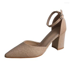 Sandálias Sapatos a granel Stock Walking Style Chunky Heel Champagne Gold Bomba