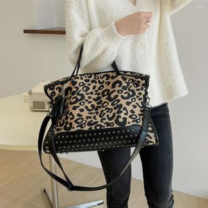 Evening Bags Vintage Leopard Canvas Tote Women Luxury Designer Tassels Shoulder Handbags Versatile Large Capacity Ladies Shopper
