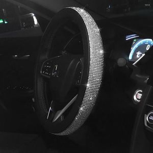 Ratt täcker biltillbehör Rhinestone Pu läderlock Kristalltäcke Auto Gear för tjejkvinnor