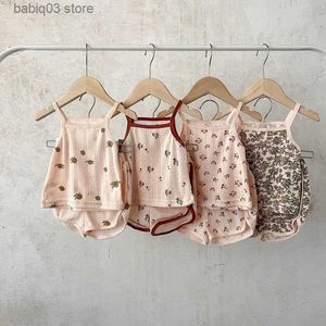 Rompers 2PCS Sete ubrania dla niemowląt KOMPERTOWE Tkanina Szorki Pajama Zestaw Pajama