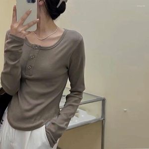 Women's T Shirts 2023 Spring And Summer Style Design Curved Hem Knitted Thread Long-sleeved T-shirt Female Personality Slim Button-down Top