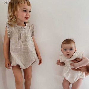 Rompers Summer Solid Newborn Baby Boy Girls Romper Cotton Linen Bodysuits Fashion Ruffled Sleeveless Infant Jumpsuits Beachwear Clothing T230529