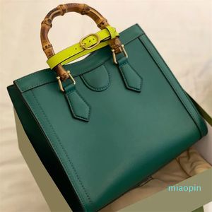 2023-Famous Designers Handbag Genuine Bamboo Bags Top Quality Light Lady Fashion Wallet Cross Body Handle Plain Women AlligatorPopu279g