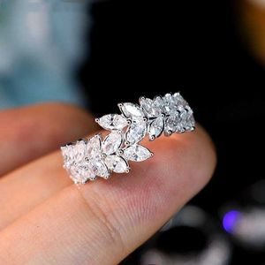 Band Rings Luxury Marquise Cut Zircon Stones Rings utsökta mode Silver Color Engagement Wedding Rings for Women Jewelry AA230529