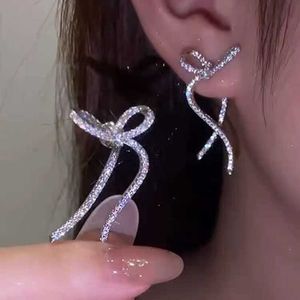 Stud 2023 Ny full roston Bow Stud örhängen damer Fashion Longörhängen Utsökta Crystal Party Wedding Jewelry J230529