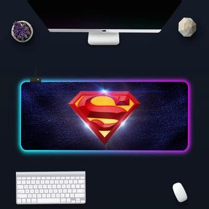 DCヒーロースーパーウーマンスーパーマンRGB PCゲーマーキーボードマウスパッドマウスパッドLED光るマウスマットラバーゲーミングコンピューターMausepad