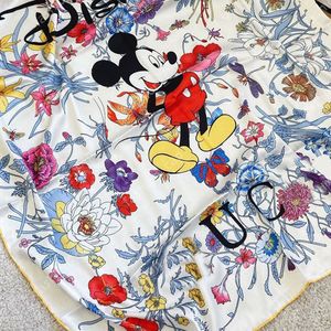 Kvinnesdesigner Silk Scarf Luxury Flower Letter Scarfs 90 By 90 Head Scarve Summer Lady Headscarf Party Gift