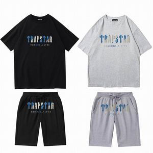 Męskie trapstar t shirt haft haft krótkie luksusowe tęczowe kolory krótkie rękawowe koszulki sportowe strój Chenille Tracksuit czarna bawełna londyńska londyńska streetwear s-2xl