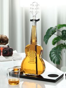 Şarap bardakları nancihui gitar şekli cam şarap şişesi viski gözlükleri dekanter set bar sayacı 230529