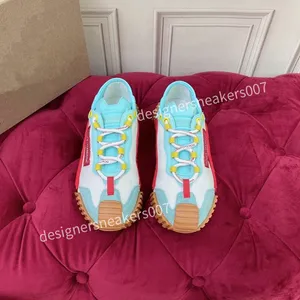 Mens Designer Fashion أحذية غير رسمية الاتجاه القماشي التنفس في الهواء الطلق المدرب الفاخر Women Sneakers2023