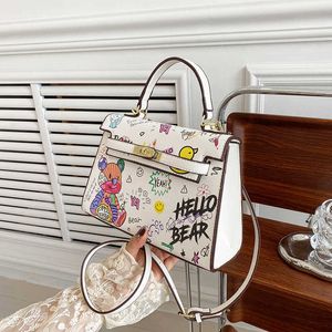 Designer Cute Handbags New Little Bear Graffiti Bag Womens Fashion Versatile Small Print One Shoulder Oblique Straddle Handbag