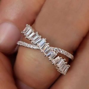 Band Rings Huitan Fashion Cross Design Finger Ring for Women Modern Design New Wedding Bands Female Rings Party Statement Jewelry Anillos AA230529